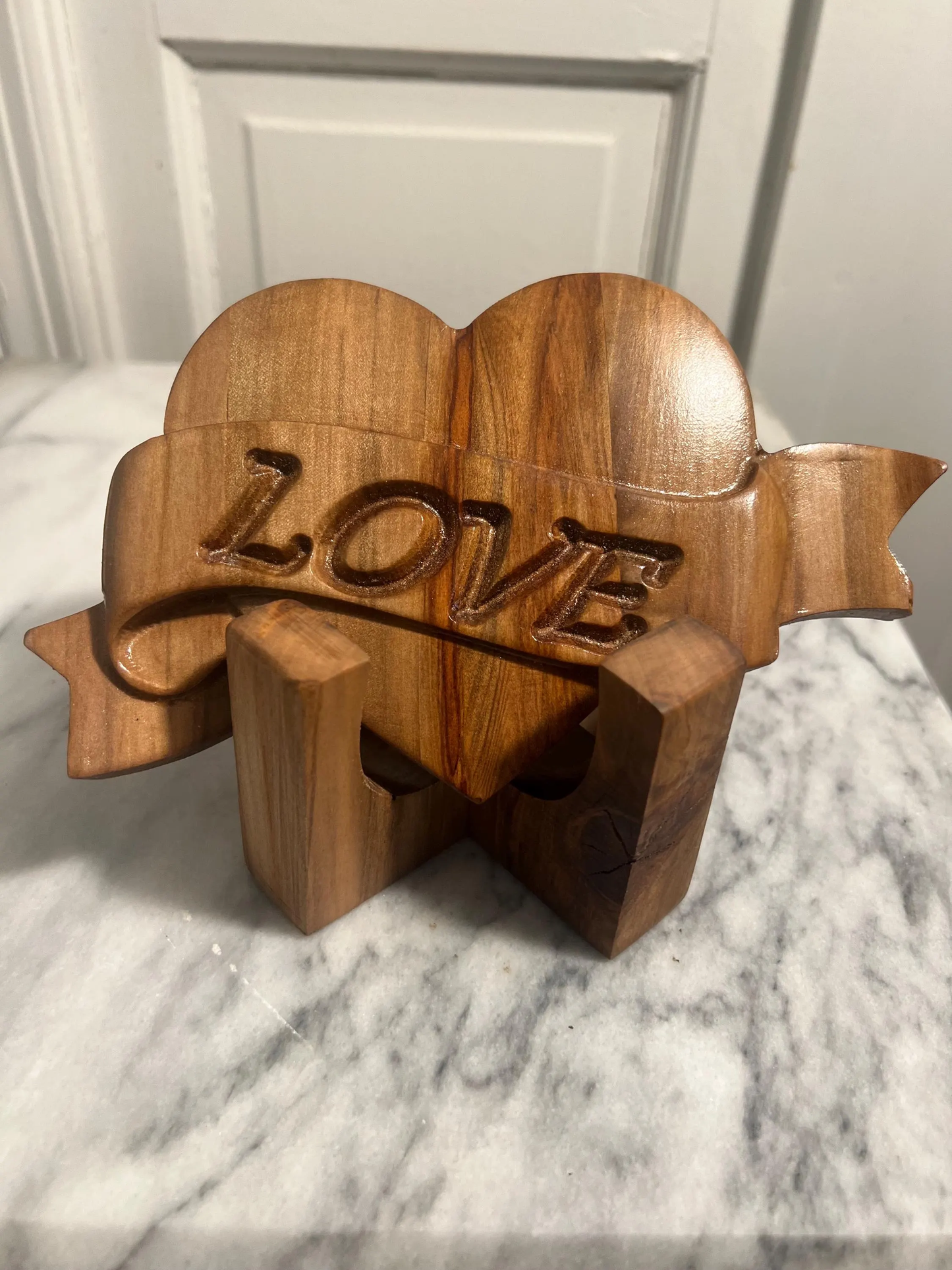 Handcrafted Wooden “LOVE” Heart with Banner – Rustic Home Accent