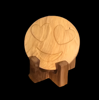Handcrafted Wooden Heart-Eye Emoji – Cute & Fun Decorative Gift